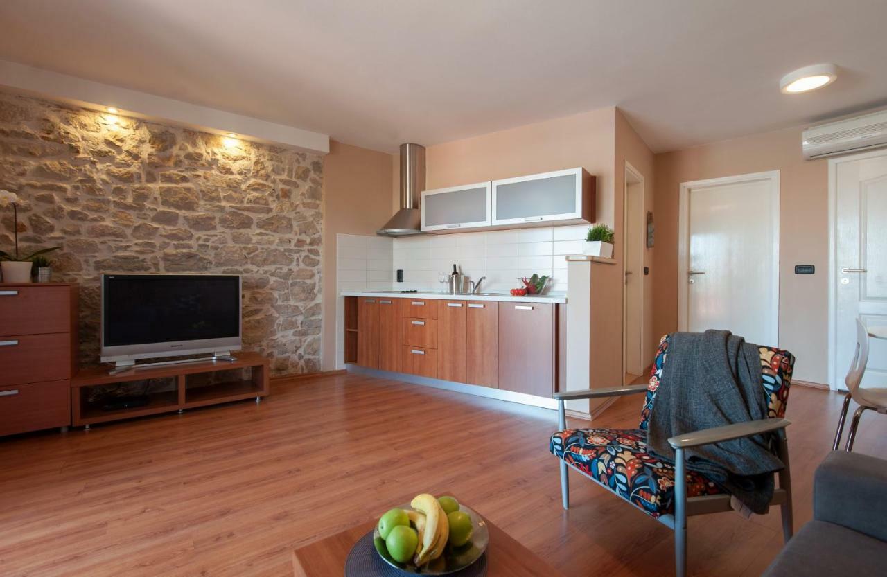 Apartmani Ivanov Poljana Экстерьер фото